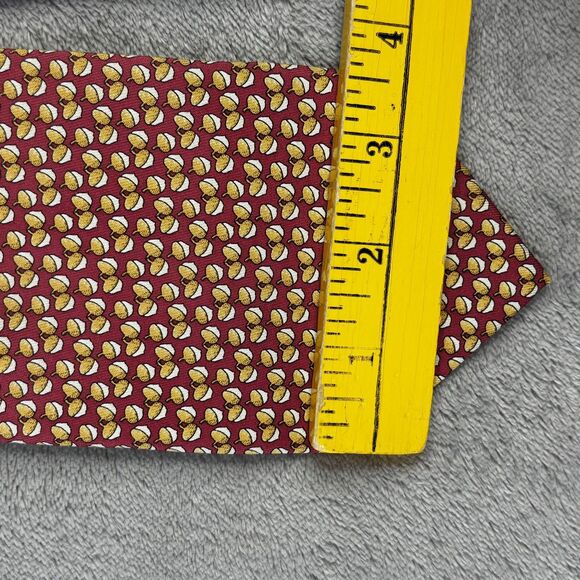 Vineyard Vines Tie Mens Red Gold Acorn Print Silk Hand Made USA Classic Necktie - Picture 4 of 10